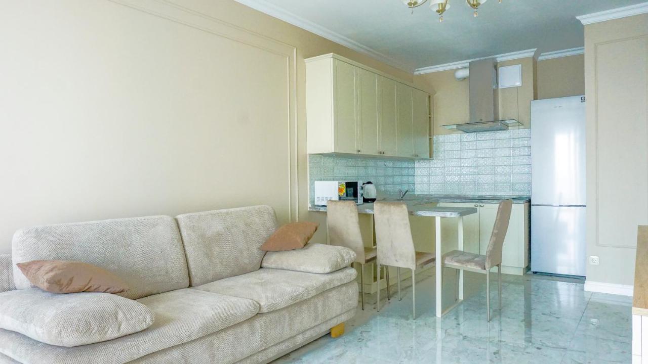 Luxury Apartment Near Metro Station Osokorky Kyiv Exterior photo
