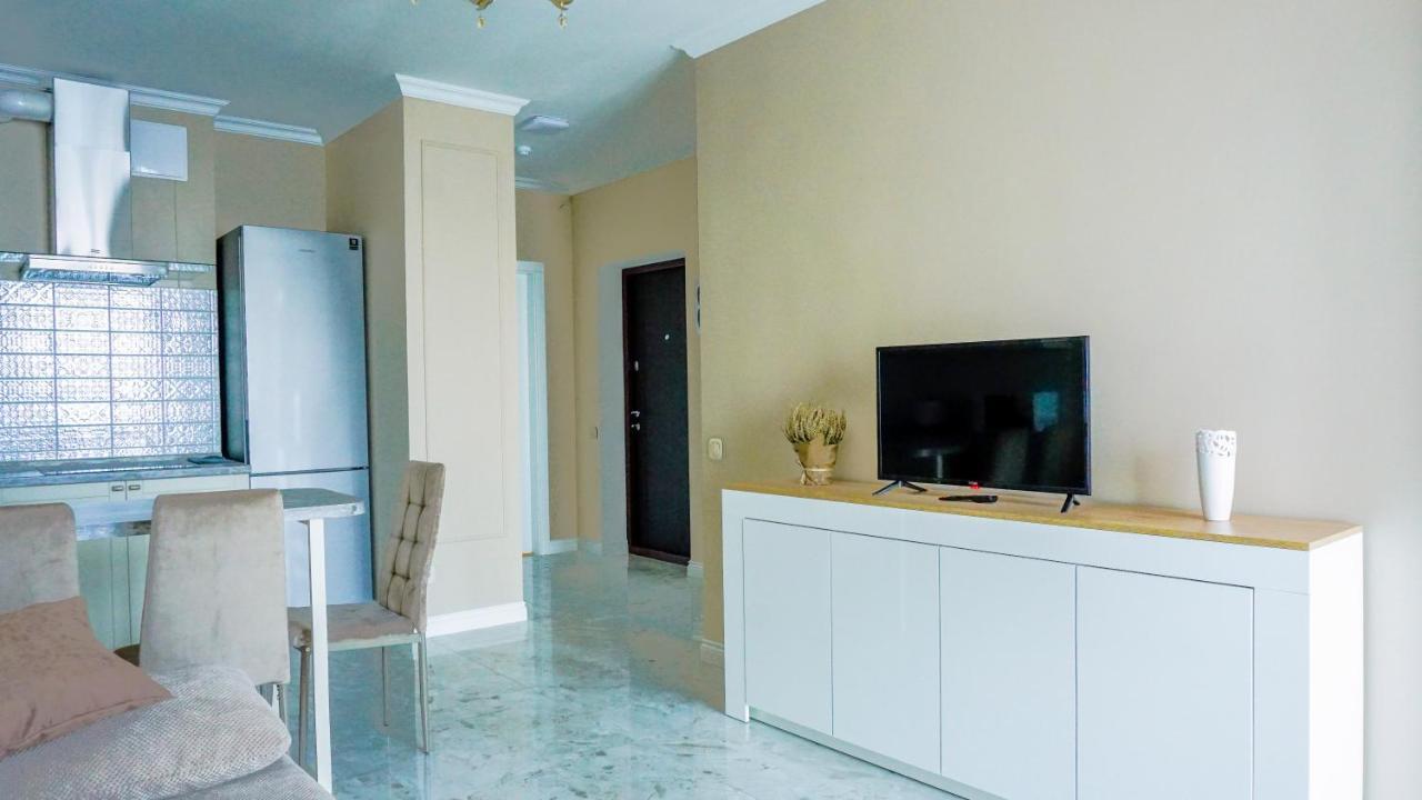 Luxury Apartment Near Metro Station Osokorky Kyiv Exterior photo