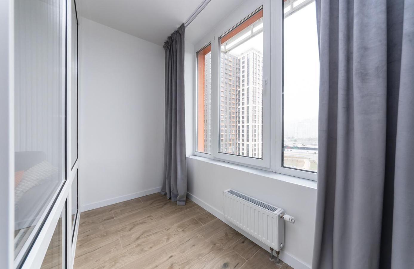 Luxury Apartment Near Metro Station Osokorky Kyiv Exterior photo