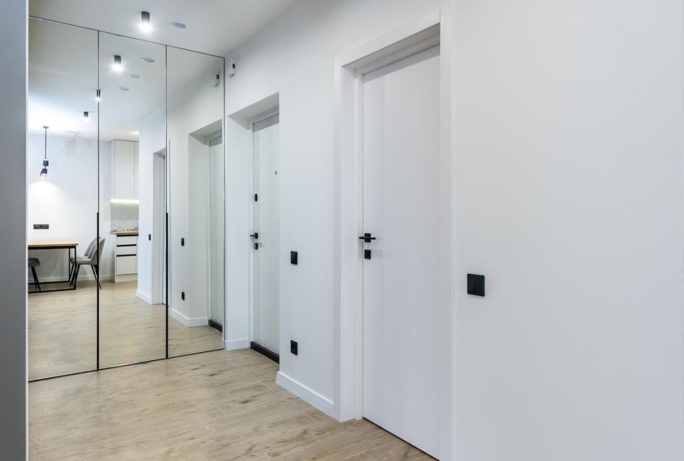 Luxury Apartment Near Metro Station Osokorky Kyiv Exterior photo